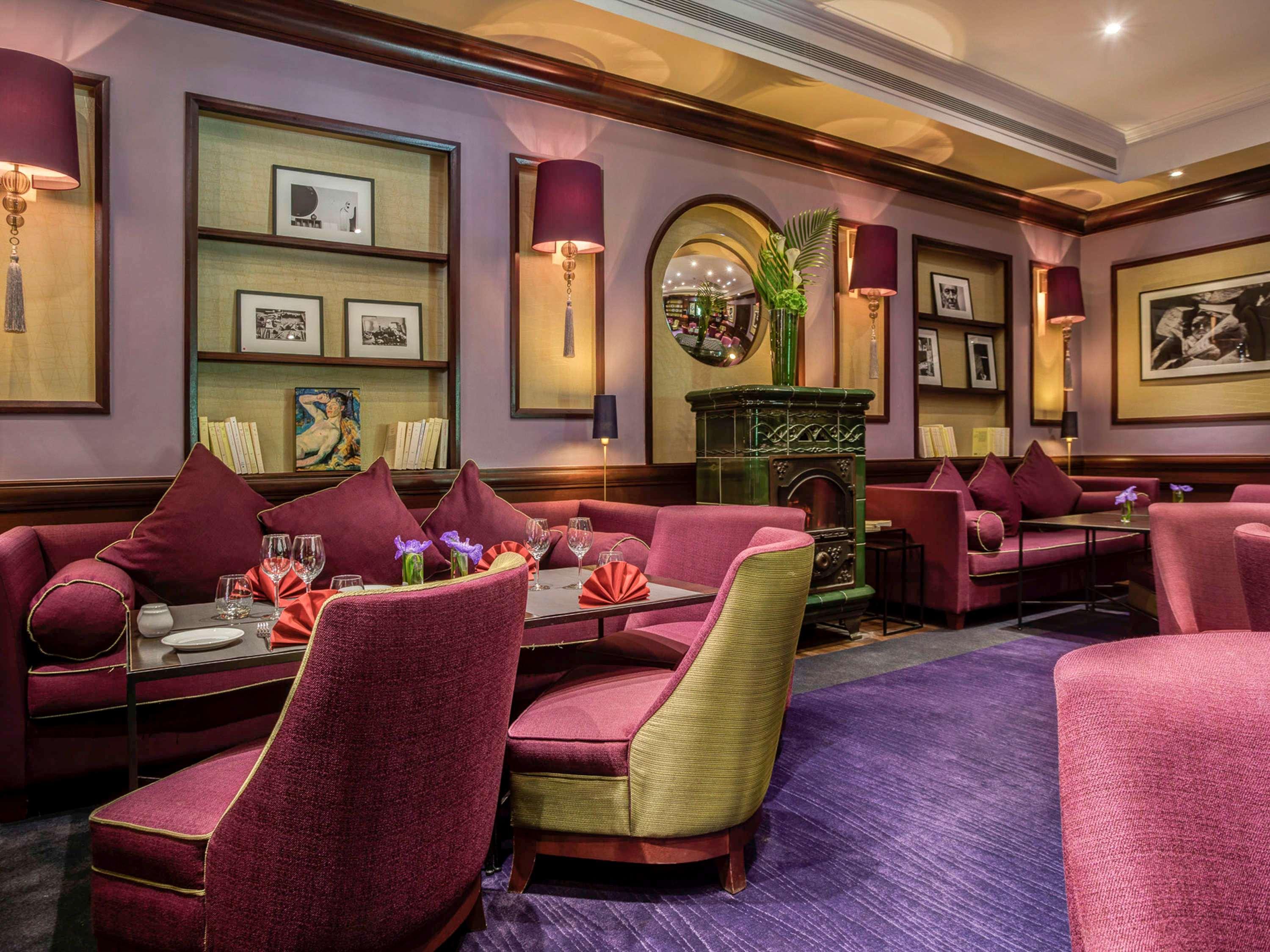 호텔 퐁 로얄 파리 외부 사진 The interior of the restaurant